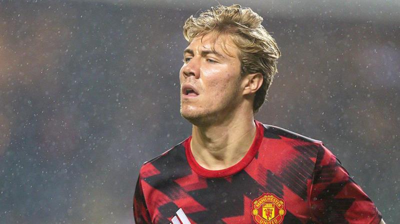 Hojlund's Battle to Become Man Utd's Top Striker Ignites Excitement