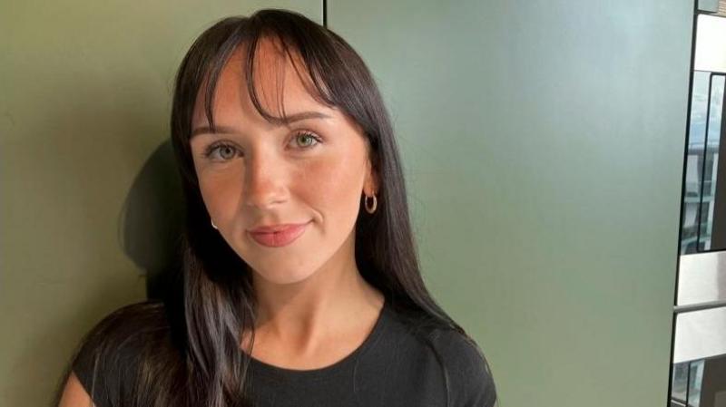 More young people say rising bills now stopping them moving out