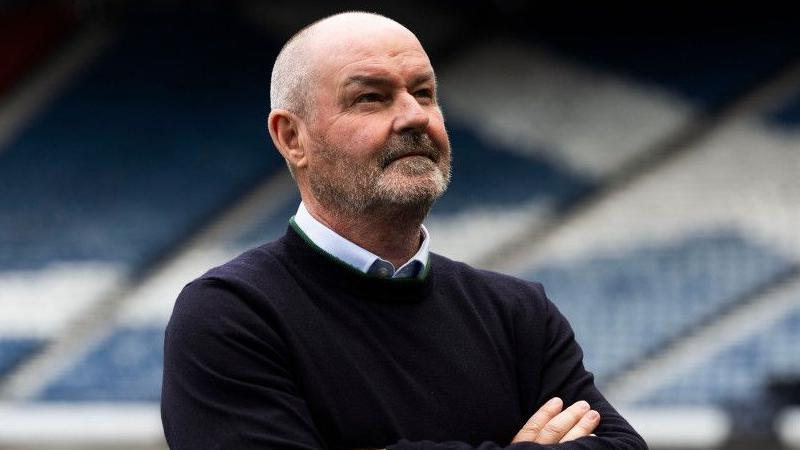 No theatre or Scotland curveballs from loyal Clarke