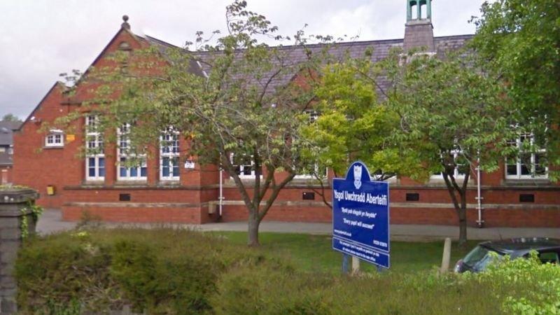 Ysgol Abertefi