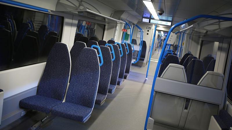 'Ironing board' seats to be replaced on Thameslink