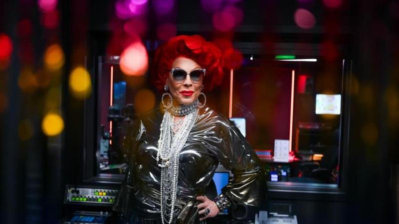 La Voix drops out of Strictly after injury