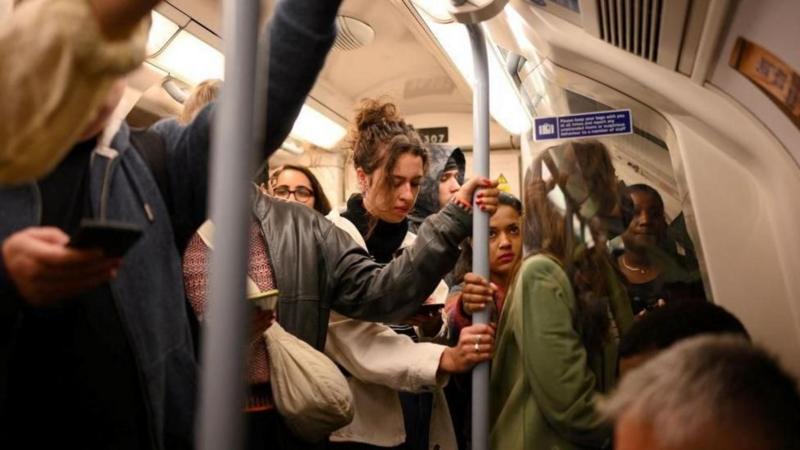 Tube staff to strike over pay and work conditions