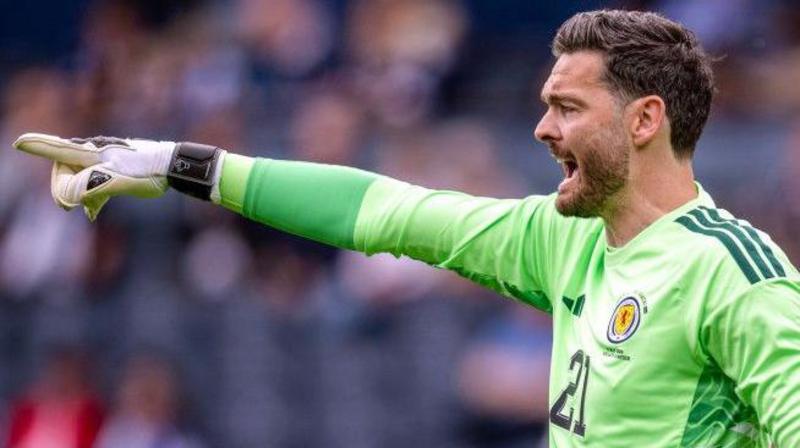 Gordon to be oldest player at World Cup but Gunn handed No 1