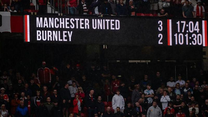 Could a stopped clock end time-wasting in football?