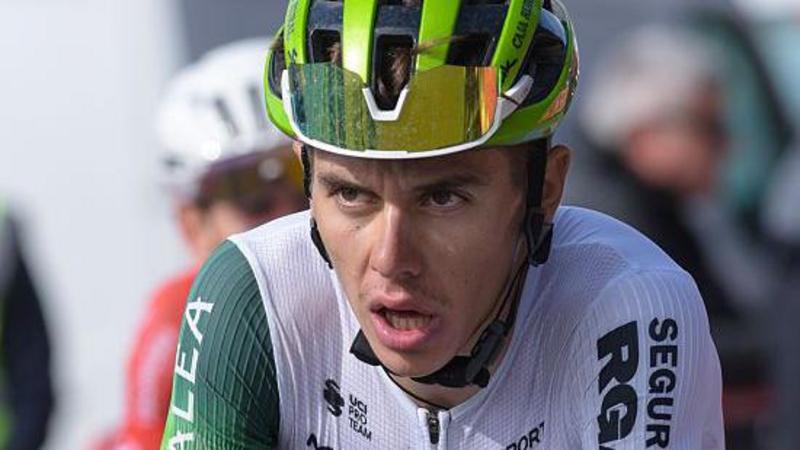 Guardeno in intensive care after collision with vehicle