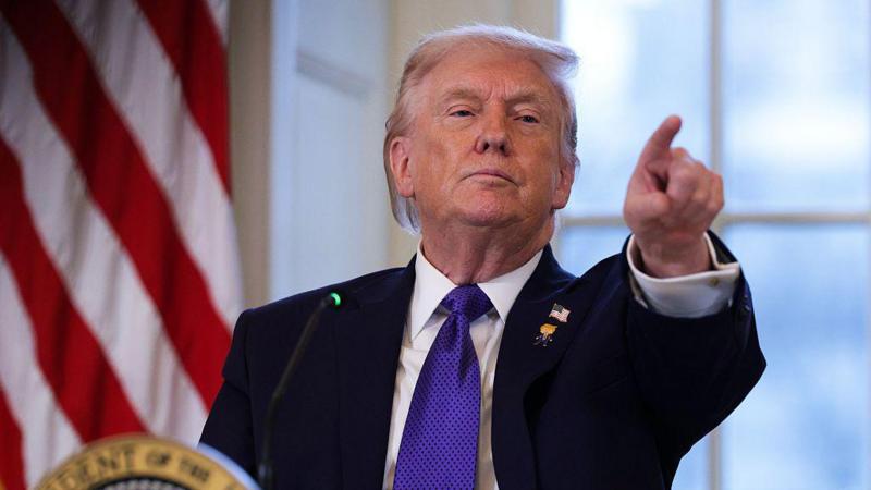 Trump tells Cuba to 'make a deal, before it is too late'