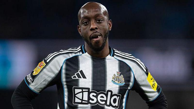 £124m spent but Newcastle no closer to striker solution