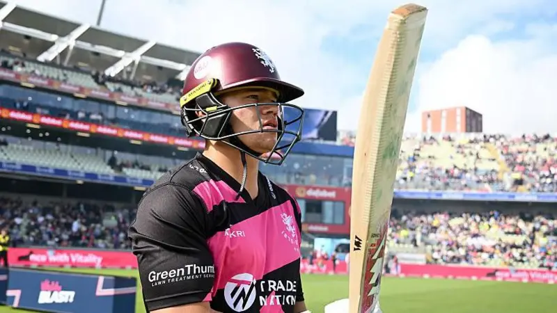 El bateador de Somerset, Smeed, firma un nuevo contrato hasta 2027