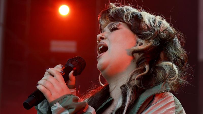 Lola Young in legal dispute on songwriting credit for her number 1 single Messy