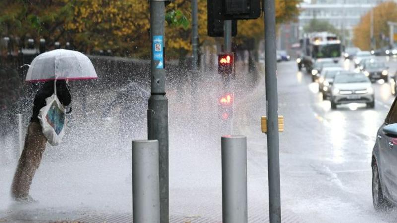Hundreds of schools close as Storm Amy brings high winds