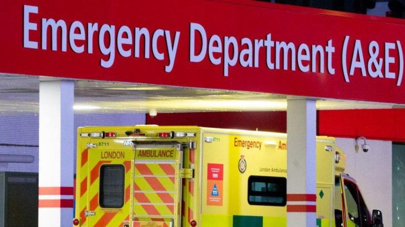 'Super flu' wave hits hospitals in England with no peak yet