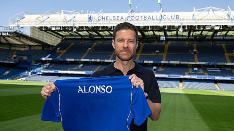 Timing took me to Chelsea rather than Liverpool - Alonso