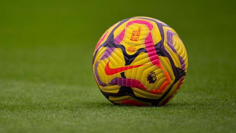 Agent arrested after player 'threatened with gun'