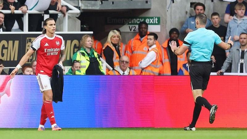 Revealed: Shock Reason Behind Calafiori's Towel Ban for Throw-Ins!