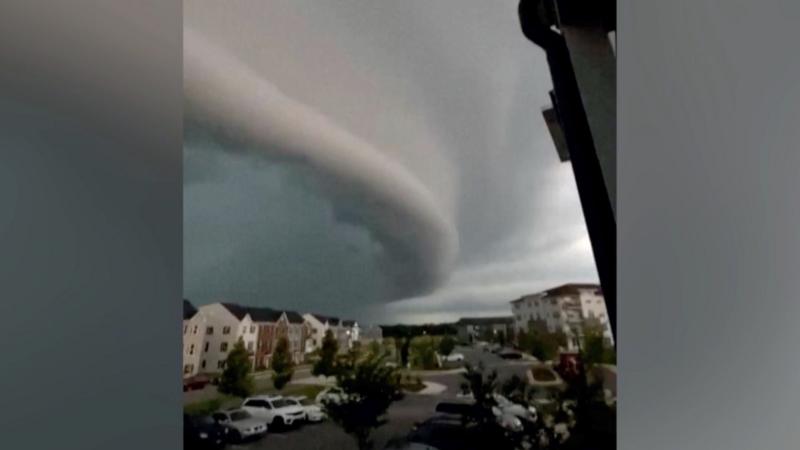 Watch: Rare shelf cloud seen over Maryland amid severe weather