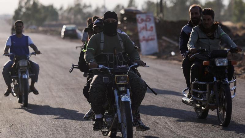 Almost 600 killed in south Syria violence, monitoring group says