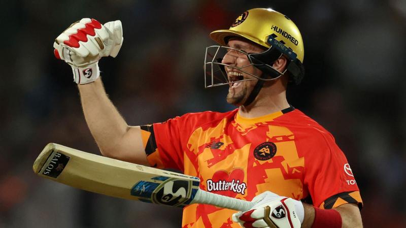 Livingstone blasts Phoenix to victory after 'fat slob' sledge