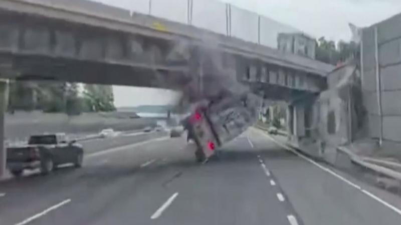 Dashcam video shows moment lorry slams into New York overpass