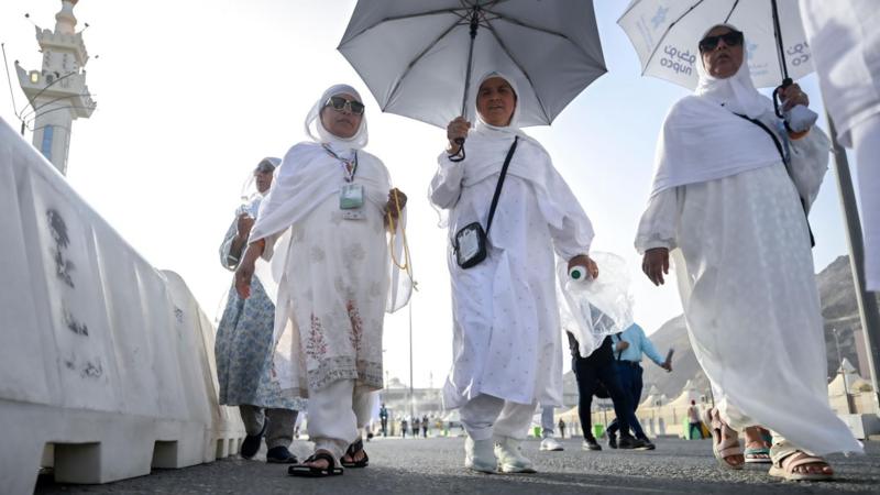 More than 1.5m foreign pilgrims begin Hajj despite Iran war fears