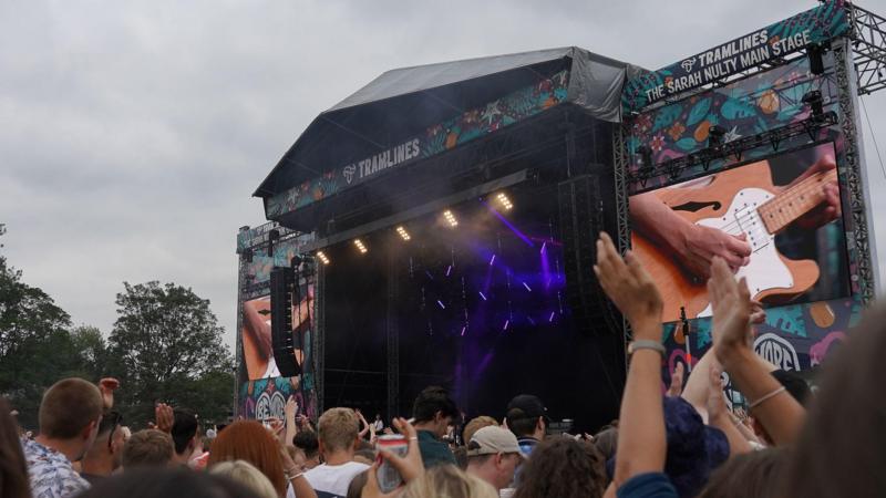 Tramlines 2024: Three-day Sheffield music festival kicks off - BBC News