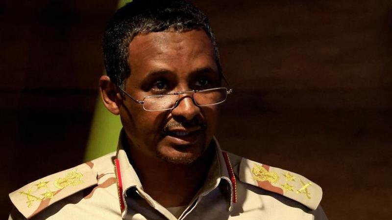 A head and shoulders image of General Mohamed Hamdan Dagalo speaking in  Khartoum, Sudan. He is wearing military clothes.