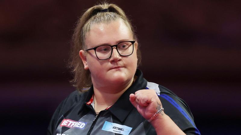 Greaves first woman to reach European Tour event