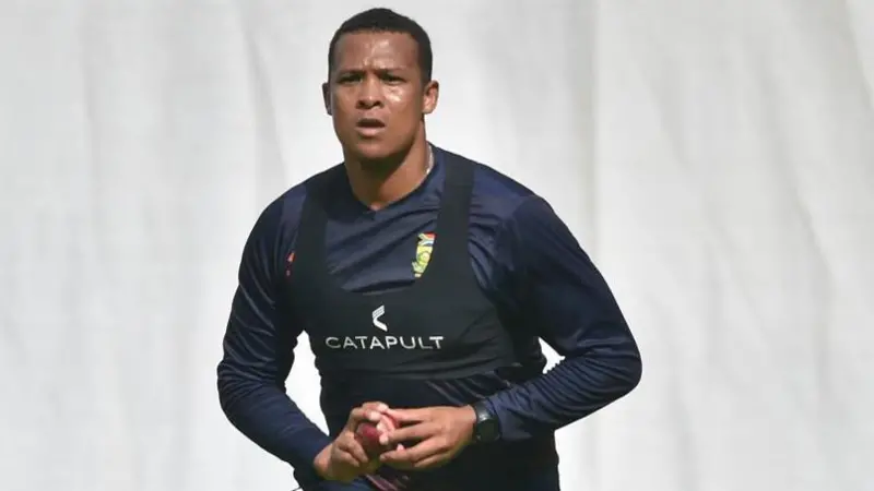 El lanzador sudafricano Stuurman ficha por el Kent