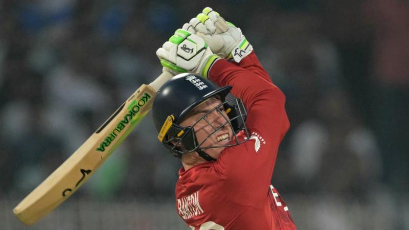England edge to victory to leave Scotland on brink