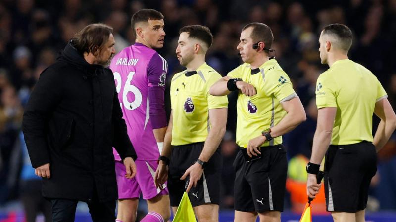 Farke 'will never jog again' after red card