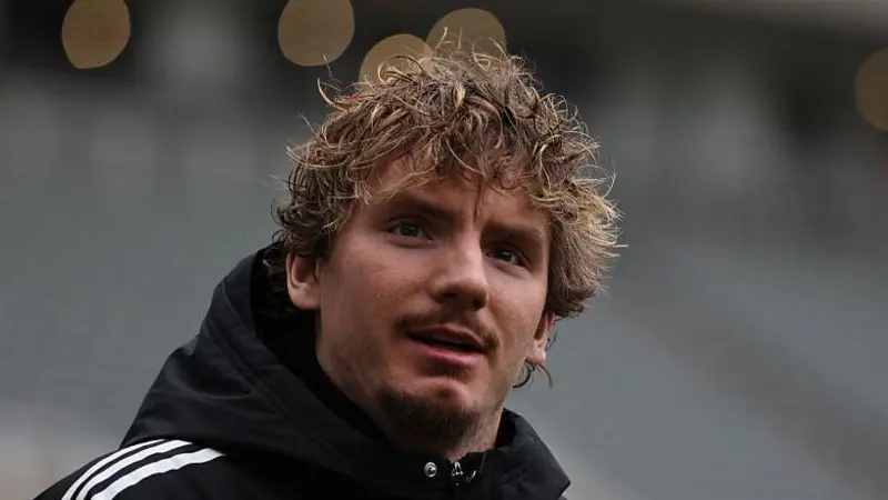 Nick Woltemade arrives before Newcastle United's game against Brentford at St James' Park in February 2026