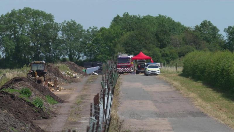 Pilot dies after plane crash near airfield