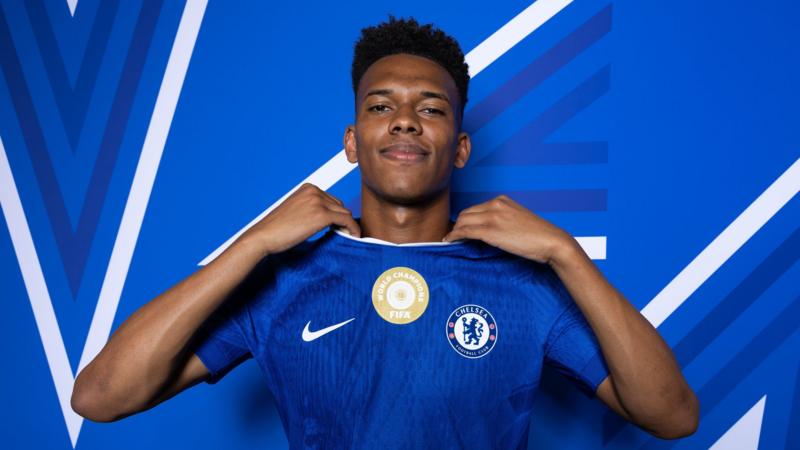 Dirt pitches, dodging dogs and choosing Chelsea - the making of Estevao