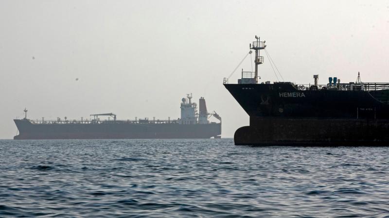 Iran and US report new wave of strikes in Gulf