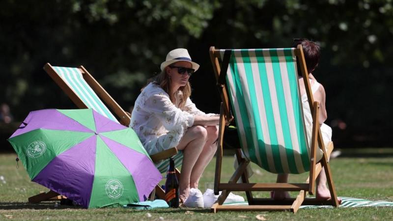 Hot weather to peak amid water shortage fears