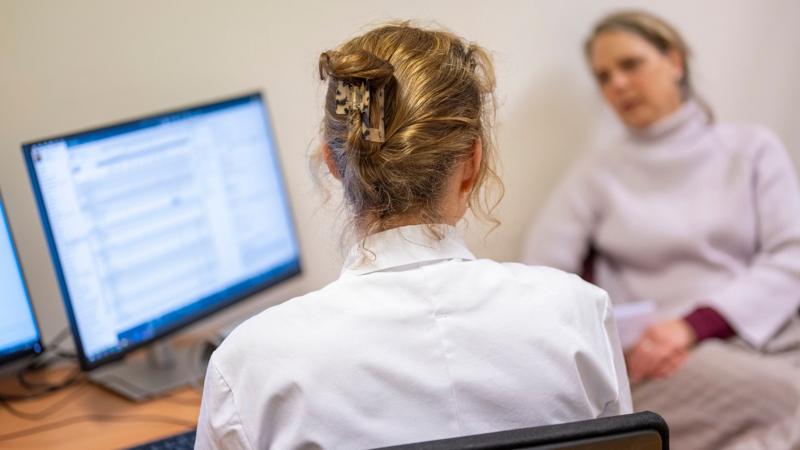 Menopause screening to be included in NHS health checks from next year