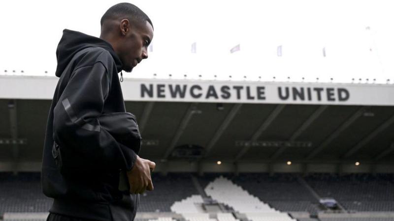 Newcastle Unites Amid Isak Drama, Stakes High in Latest Clash!