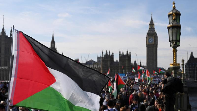 Oxford student arrested over chants at pro-Palestinian protest