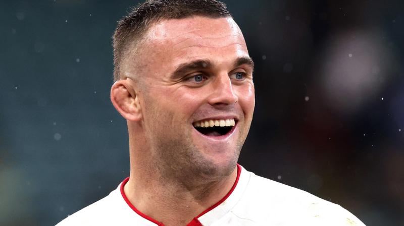 Earl ready and willing to start as England centre