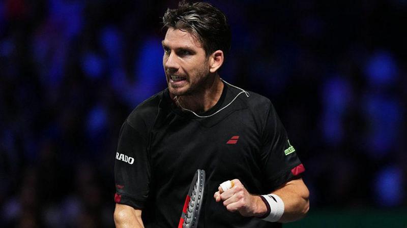 Norrie stuns world number one Alcaraz in Paris