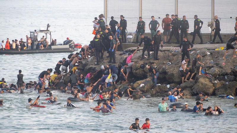 EU calls for stronger borders after Ceuta migrant crossings