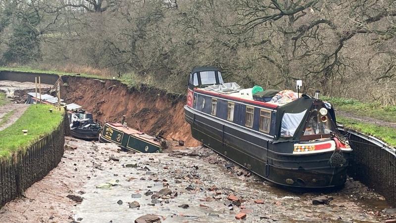 Canal collapse will massively affect business, says owner of narrowboat hire firm