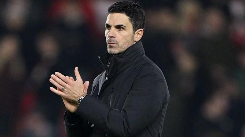 'Arsenal will never forgive themselves if they don't win title now'