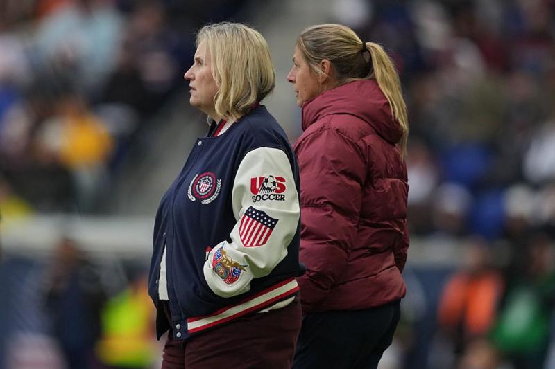 Fifa rules women's teams must have female coaches