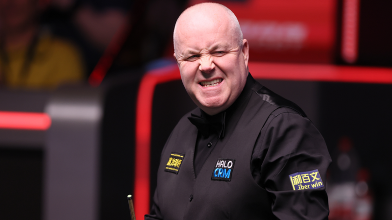 Higgins battles to level semi-final with Murphy