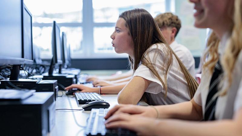 Mortgages and AI to be added to the curriculum in English schools