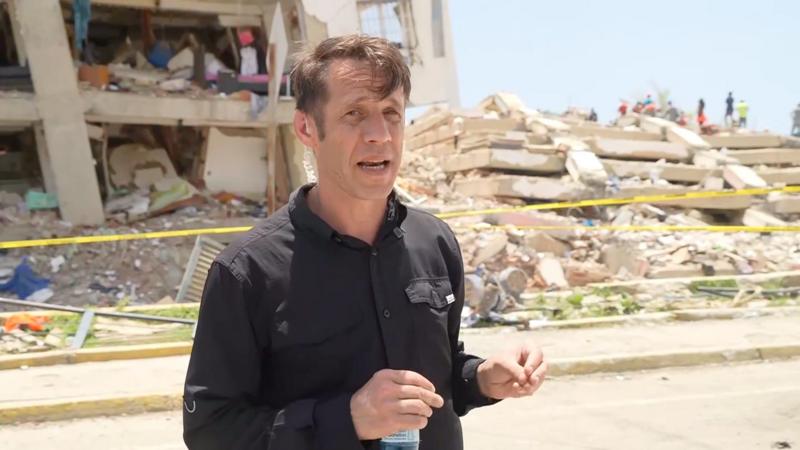 'They are hoping beyond hope': Rescue efforts continue at collapsed La Guaira building