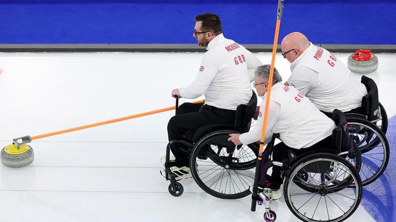 Canada come from behind to claim victory over GB in curling
