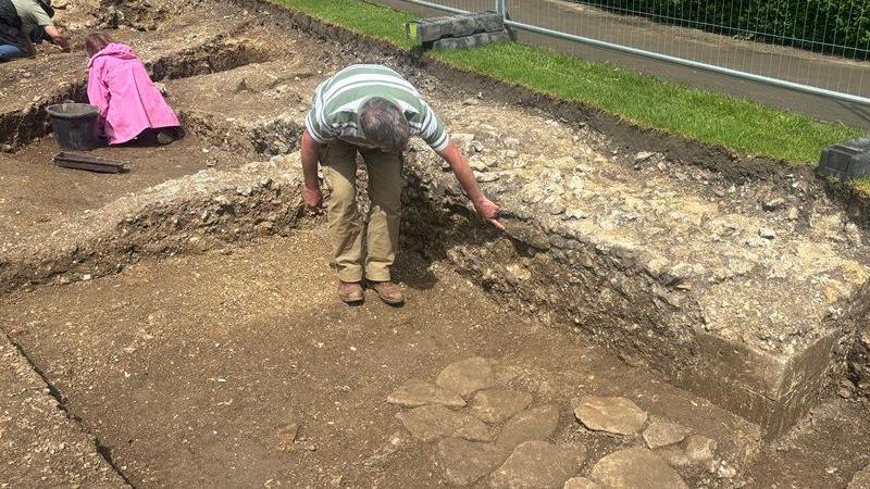 Archaeological dig at Priory Park, Chichester