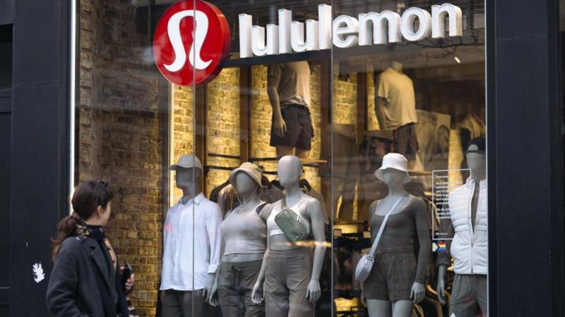 Lululemon boss to step down early next year
